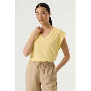 Garcia T-shirt Q260007 Kanten mouw Geel Garcia T-shirt Q260007 Kanten mouw Geel